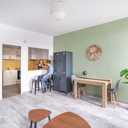 Hostel Ambassade Bretonne Vieux-Port マルセイユ エクステリア 写真